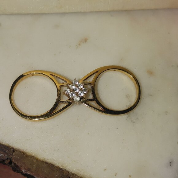 Avon Gold Tone Ring Reversible Dual Unique Vintage Blue Gemstone Clear Crystals - Picture 3 of 9